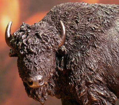 Żubr w brązie Veronese na prezent