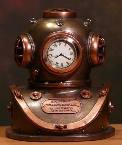 Hełm zegar Veronese Steampunk