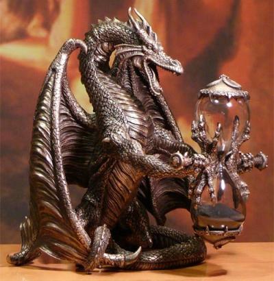 Smok z klepsydrą fantasy