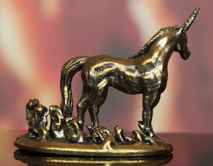 Mała figurka Jednorożec mosiężny na Prezent