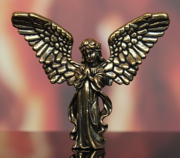Mała figurka Anioł Aniołek mosiężny na Prezent
