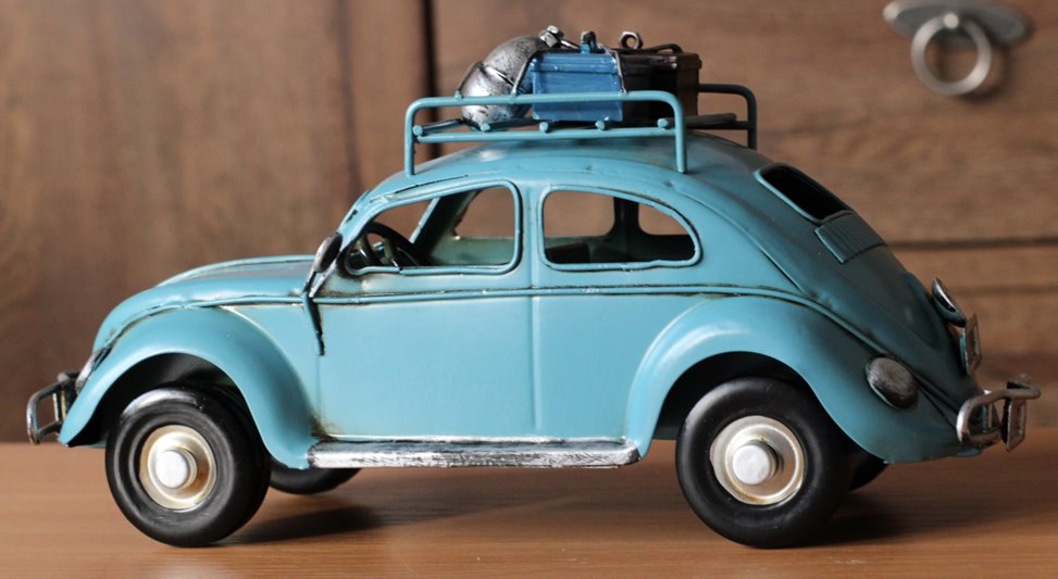 Metalowy model auto retro Garbus na Prezent