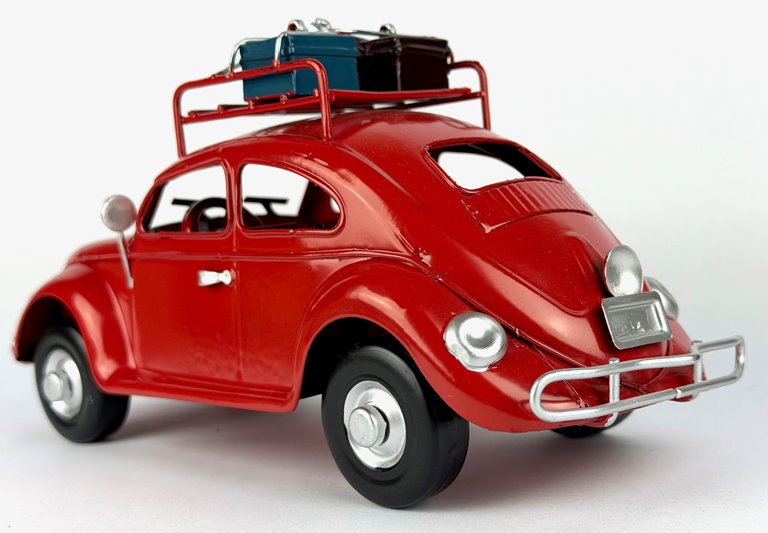 Metalowy model auto retro Garbus na Prezent RED