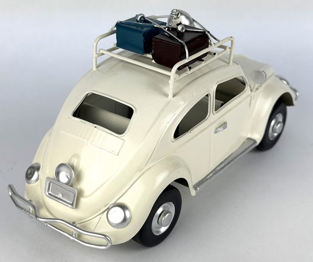 Metalowy model auto retro Garbus na Prezent Biały