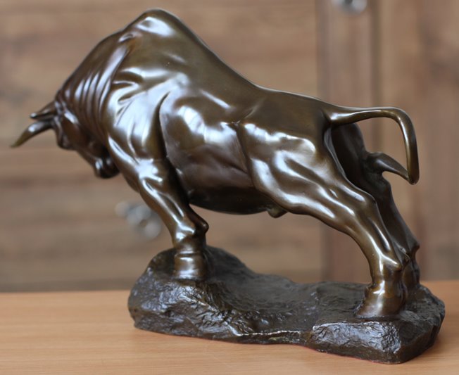 Statuetka Figurka Byk Byka prezent z okazji Awansu