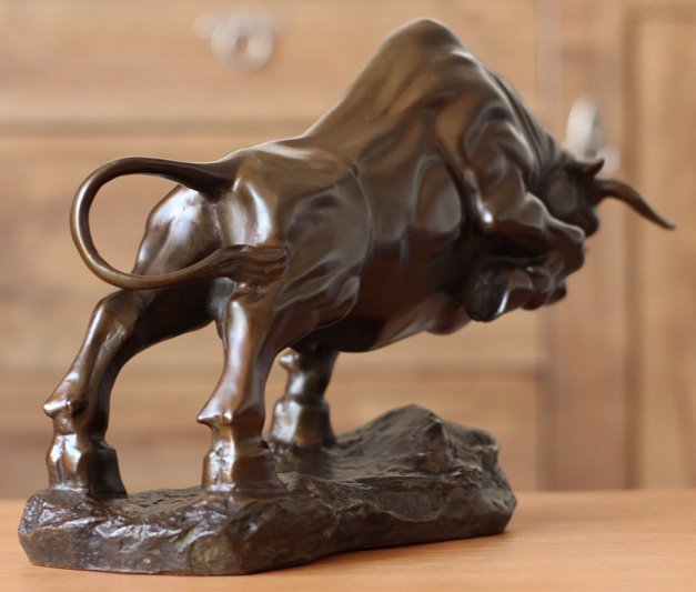 Statuetka Figurka Byk Byka prezent z okazji Awansu