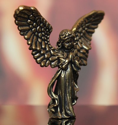 Mała figurka Anioł Aniołek mosiężny na Prezent