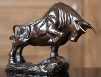 Statuetka Figurka Byk Byka prezent z okazji Awansu