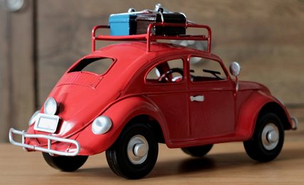 Metalowy model auto retro Garbus na Prezent RED