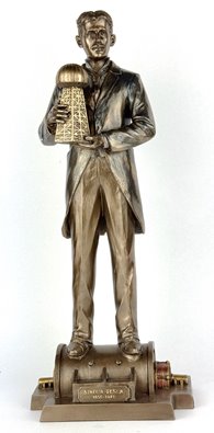 Figurka Nikola Tesla Veronese na prezent