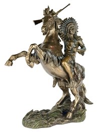 Figurka Indianin Wódz Siksów Na Koniu W Galopie