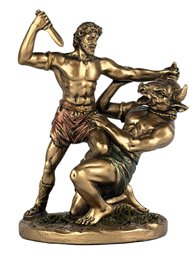 Tezeusz Walczący Z Minotaurem Figurka Veronese