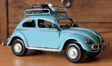 Metalowy model auto retro Garbus na Prezent