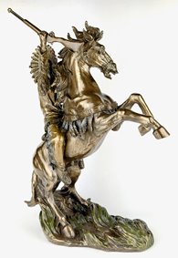 Figurka Indianin Wódz Siksów Na Koniu W Galopie