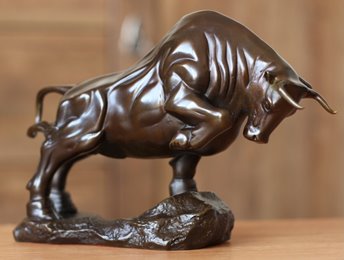 Statuetka Figurka Byk Byka prezent z okazji Awansu